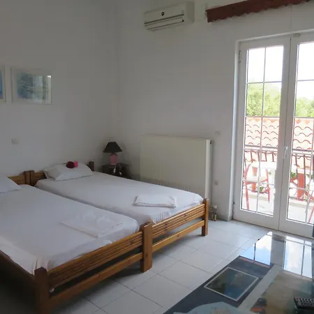 Pantelatos Apartment