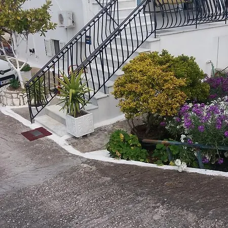 Pantelatos Apartment *