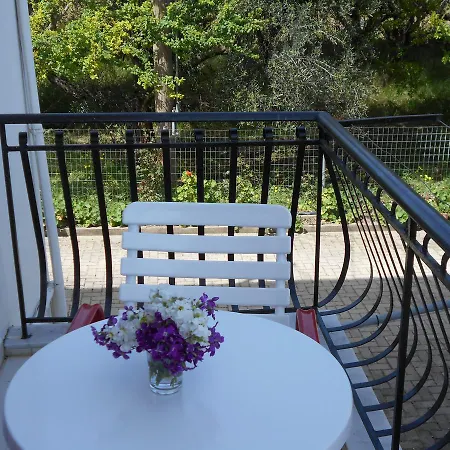 Pantelatos Apartment *