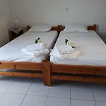 Pantelatos Lägenhet *